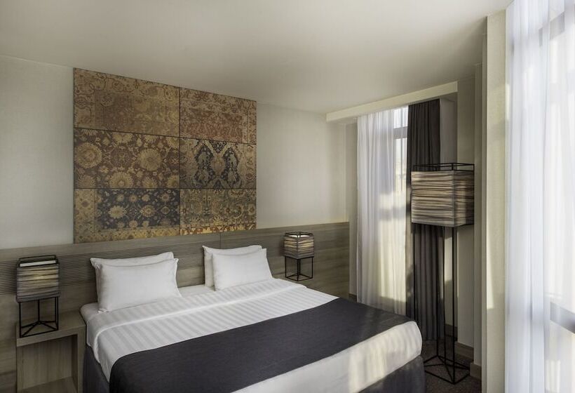 디럭스 룸, Republica Hotel Yerevan