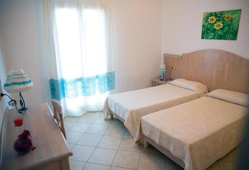 Апартаменты 3 Спальни, Residence Corte Dei Venti