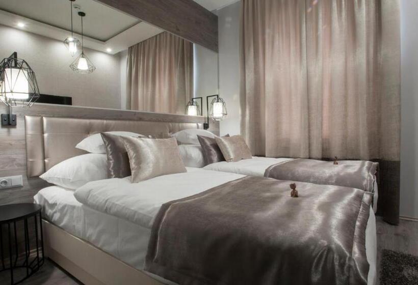 스탠다드 룸, Talizmán