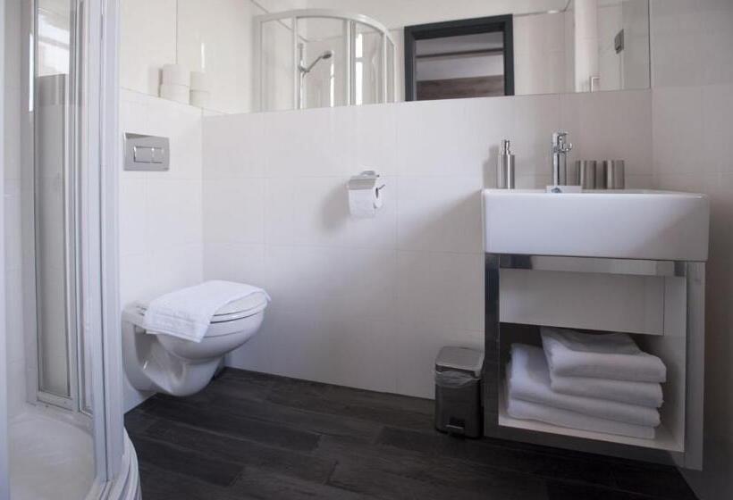 스탠다드 룸, Talizmán