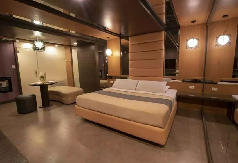 سوییت, Victoria Court San Fernando   Pampanga