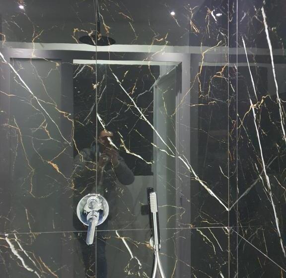 اتاق لوکس, Sweet Dream