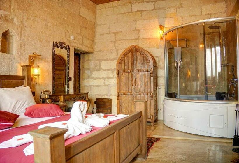 اتاق سوپریور, Efendi Cave