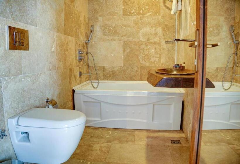 اتاق سوپریور با تخت بزرگ, Efendi Cave