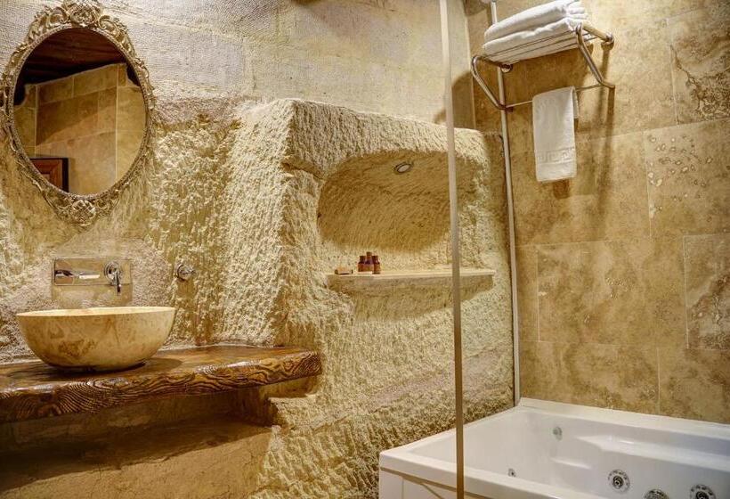 スタンダードルーム, Efendi Cave