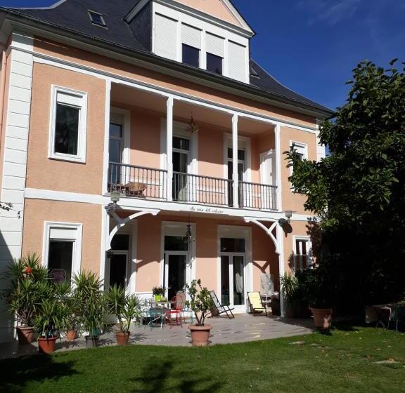 غرفة قياسية مطلة على الجبل, Chambres Rue De Lorry