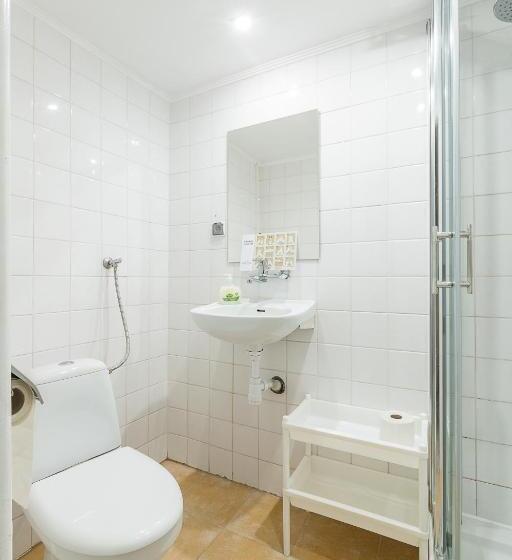 غرفة قياسية مزوَّدة بشُرفة, Bystre Centrum Wypoczynku