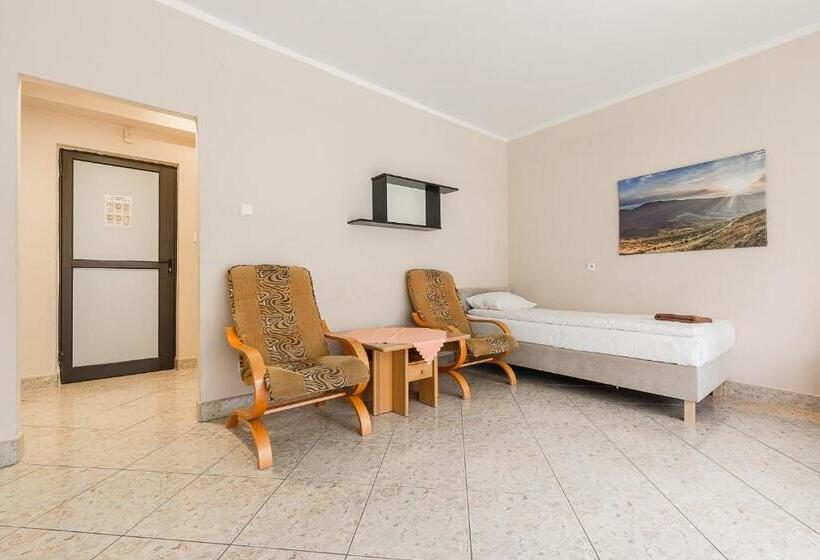 غرفة عائلية, Bystre Centrum Wypoczynku