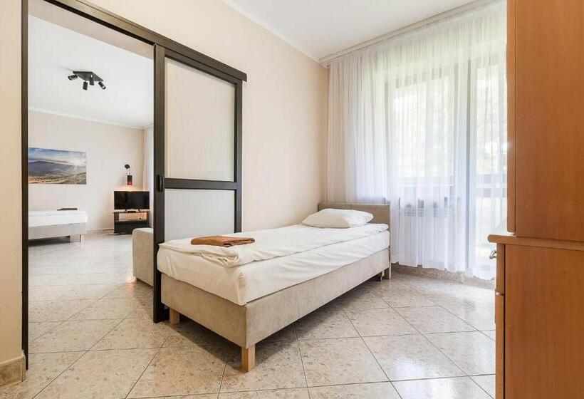 غرفة عائلية, Bystre Centrum Wypoczynku