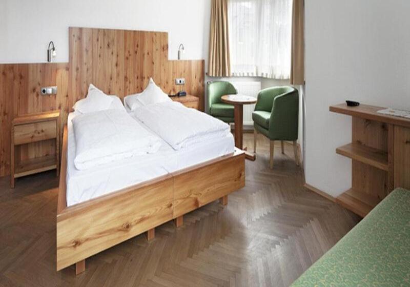 Номер Стандарт с Балконом, Garni Planaces