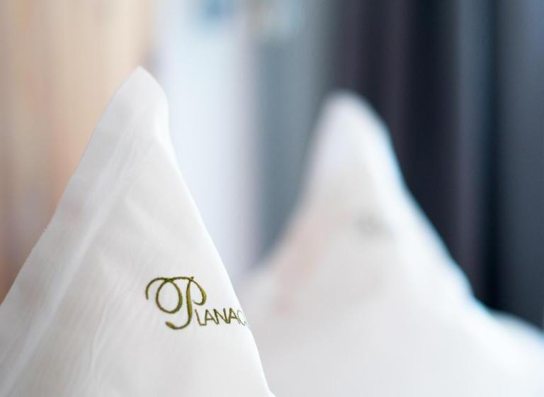 주니어 스위트 발코니, Garni Planaces