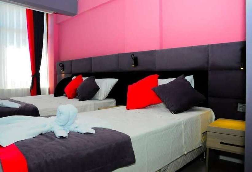 חדר דלוקס לשלושה, Kemer Port