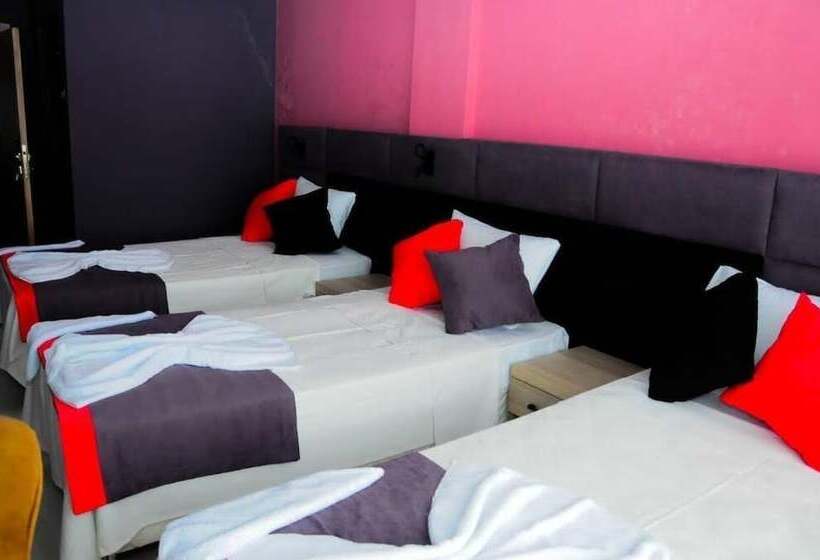 חדר דלוקס לשלושה, Kemer Port