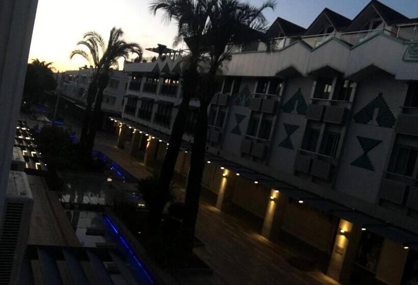 חדר דלוקס יחיד, Kemer Port