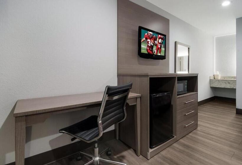 חדר דלוקס, Red Roof Inn Rocky Mount   Battleboro