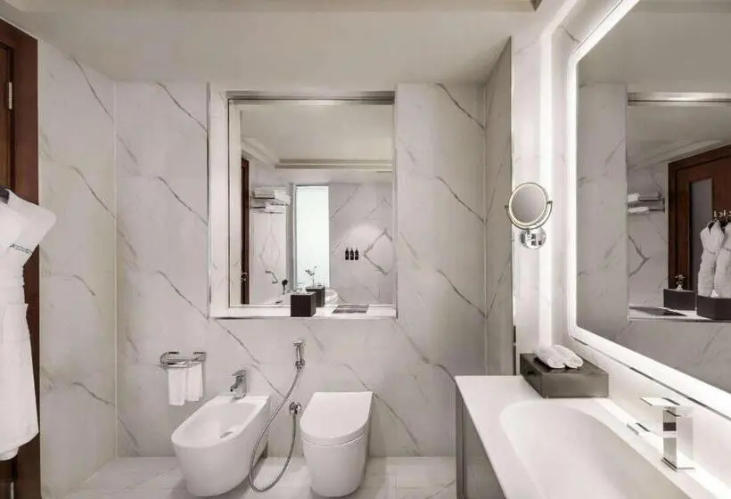 اتاق سوپریور با چشم‌انداز شهر, Wyndham Grand Doha West Bay Beach