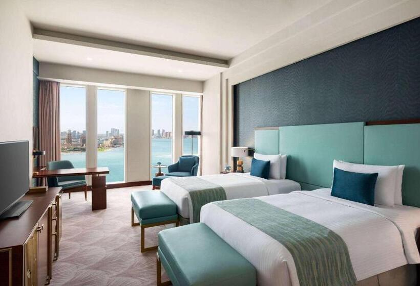 اتاق لوکس با چشم‌انداز دریا, Wyndham Grand Doha West Bay Beach