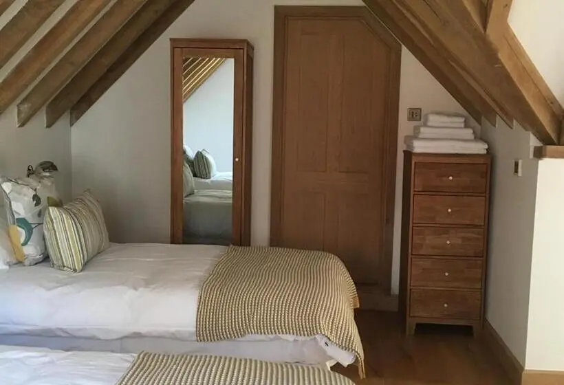 デラックスの４人部屋, Hurst Farm B&b
