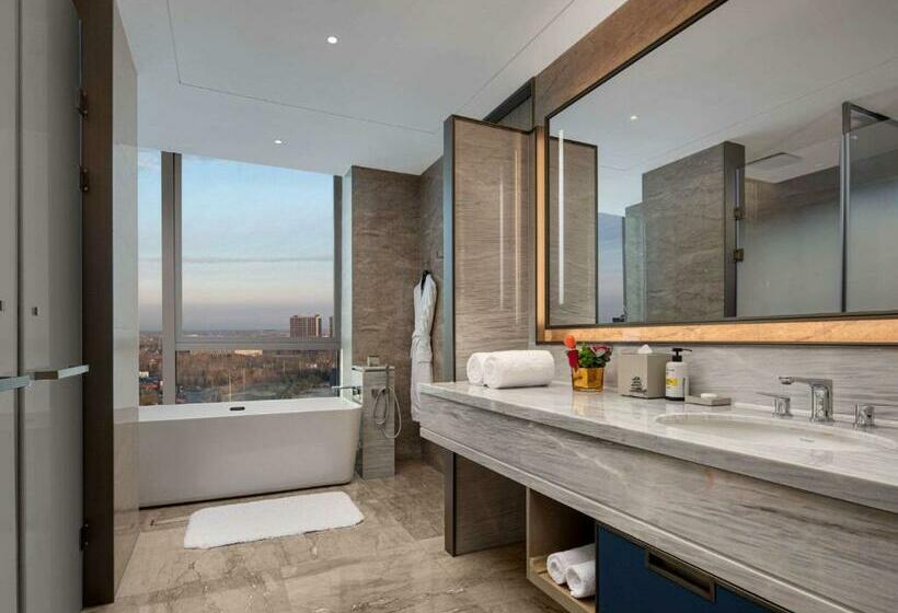 Номер Deluxe Кровать Кинг, Pullman Huai An 淮安铂尔曼酒店