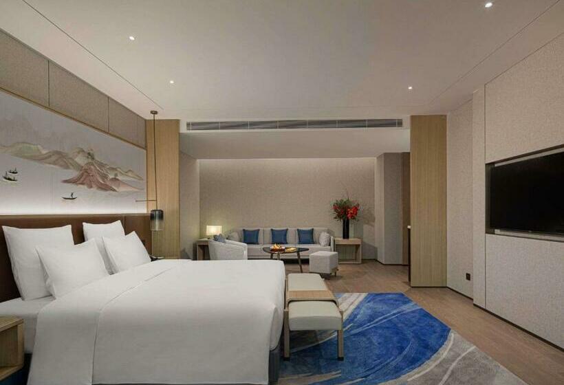 Номер Executive Кровать Кинг, Pullman Huai An 淮安铂尔曼酒店