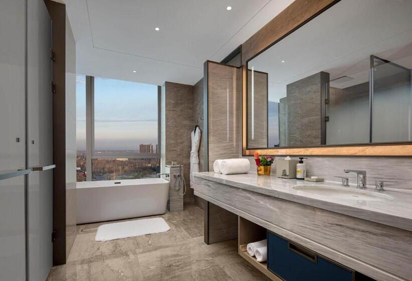 Suite Deluxe Pat King, Pullman Huai An 淮安铂尔曼酒店