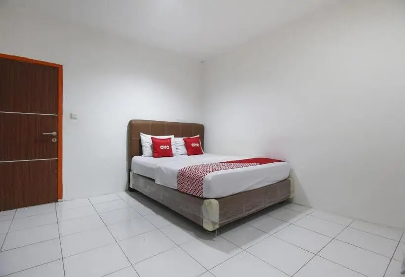 Standard-huone, Reddoorz Near Jalan Jenderal Sudirman Palembang