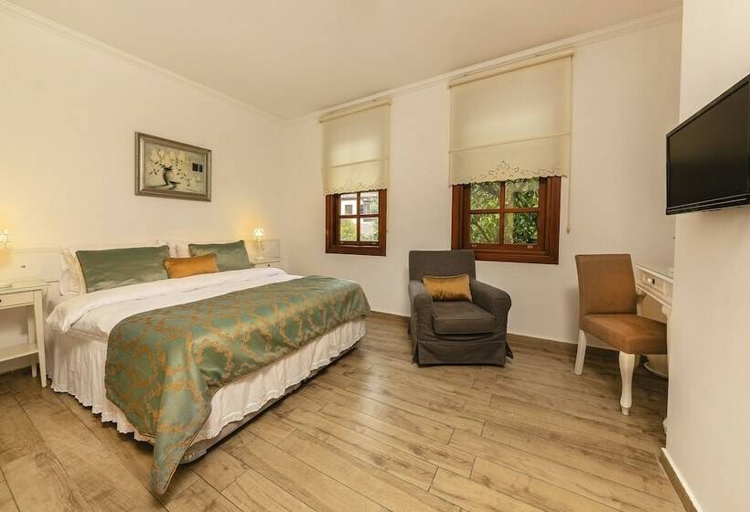 اتاق لوکس, Zemira Garden