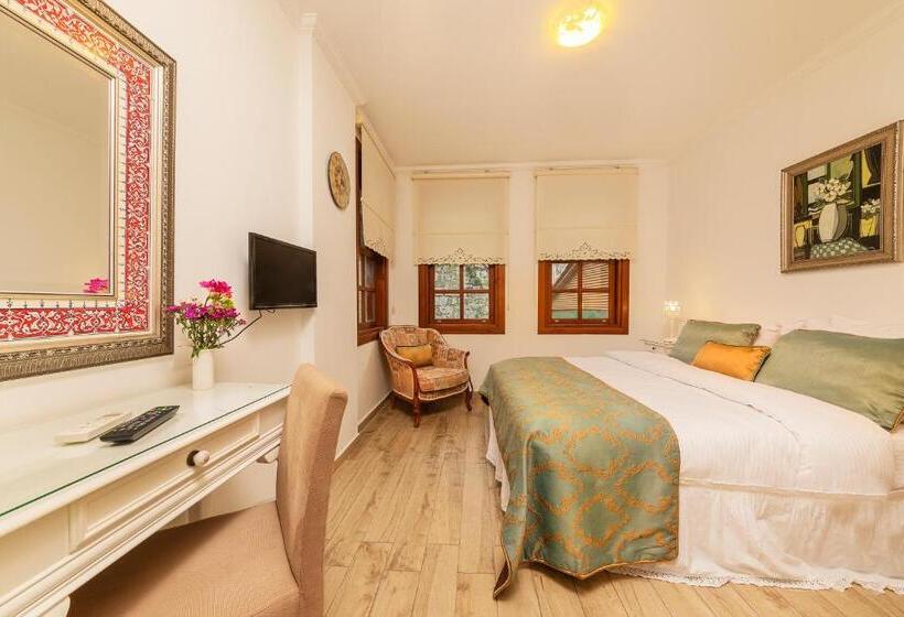 اتاق لوکس, Zemira Garden