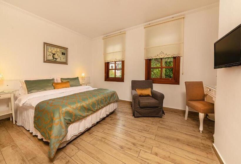 اتاق لوکس, Zemira Garden