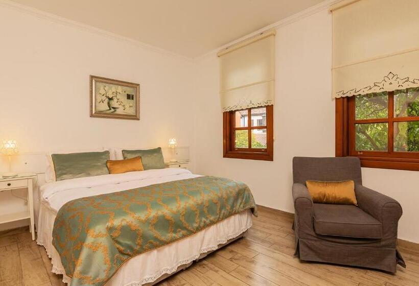 اتاق لوکس, Zemira Garden