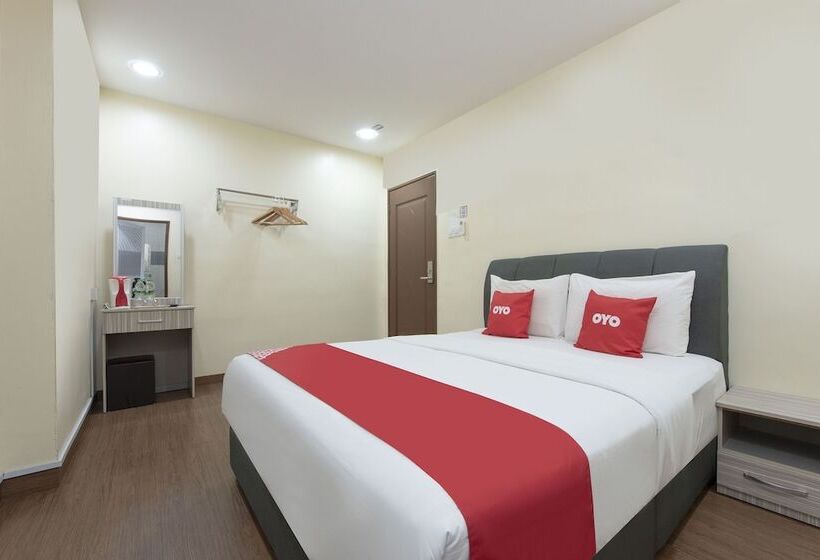 Camera Standard, Oyo 90380 Hotel Jasin