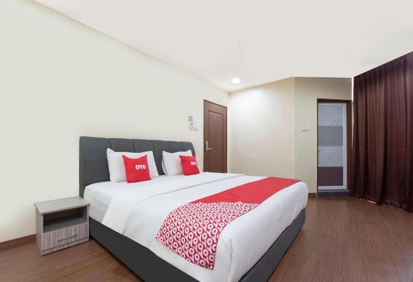 Camera Deluxe, Oyo 90380 Hotel Jasin