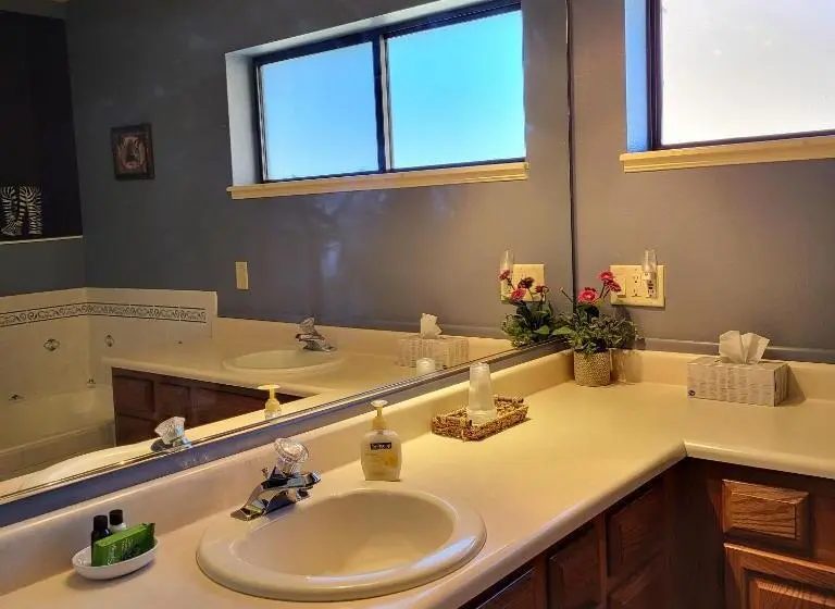 デラックスの４人部屋, Buffalopeaks Lodge