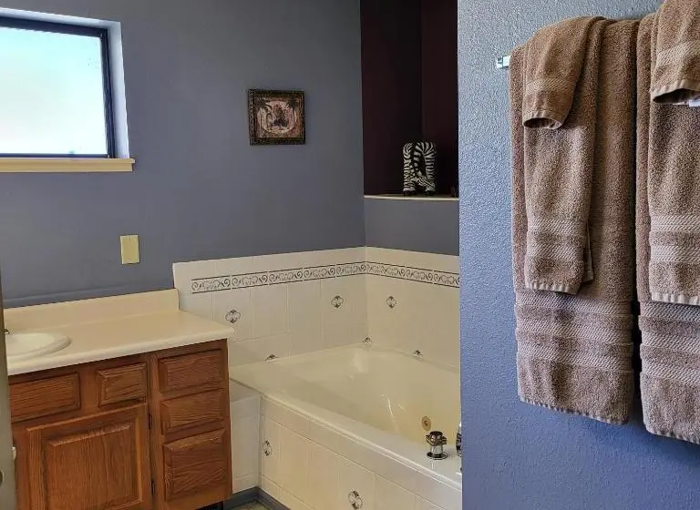 デラックスの４人部屋, Buffalopeaks Lodge