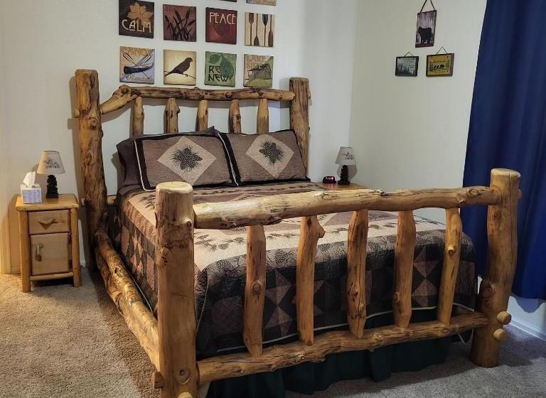 غرفة قياسية مطلة على الجبل, Buffalopeaks Lodge