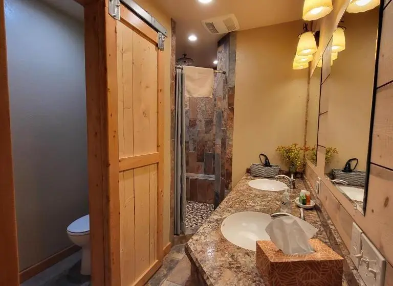 デラックスルーム, Buffalopeaks Lodge
