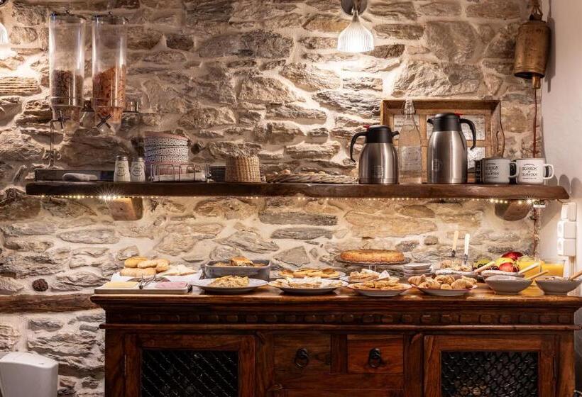 חדר סטנדרט, Mountain's Secret