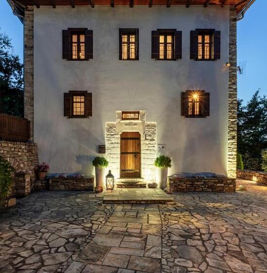 スタンダードルーム, Mountain's Secret