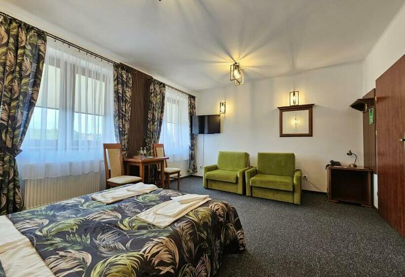 Номер Стандарт, Restauracja Hotel Imperial
