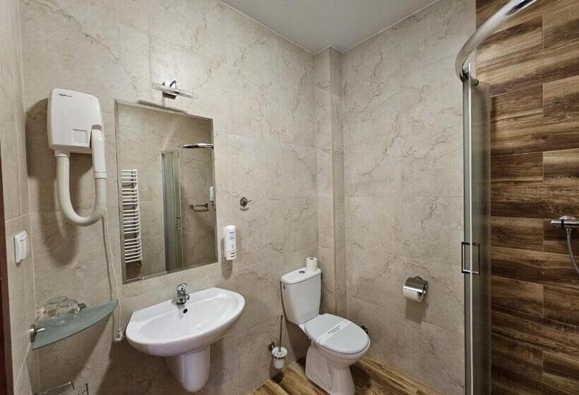 חדר סטנדרט, Restauracja Hotel Imperial