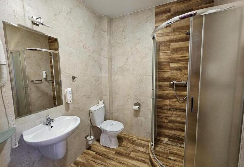 חדר סטנדרט, Restauracja Hotel Imperial