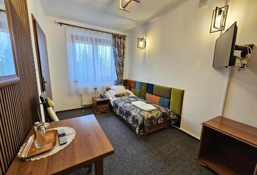 חדר סטנדרט יחיד, Restauracja Hotel Imperial