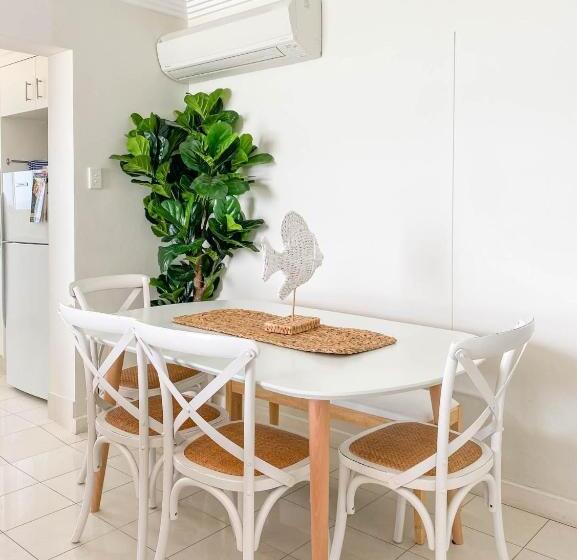 침실 3개 바다 전망 아파트, Beachside Tower Apartments