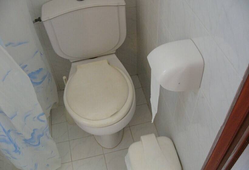 标准间带游泳池, Helgas Paradise