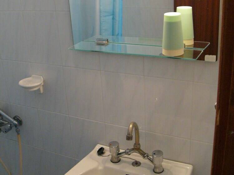 标准间带游泳池, Helgas Paradise