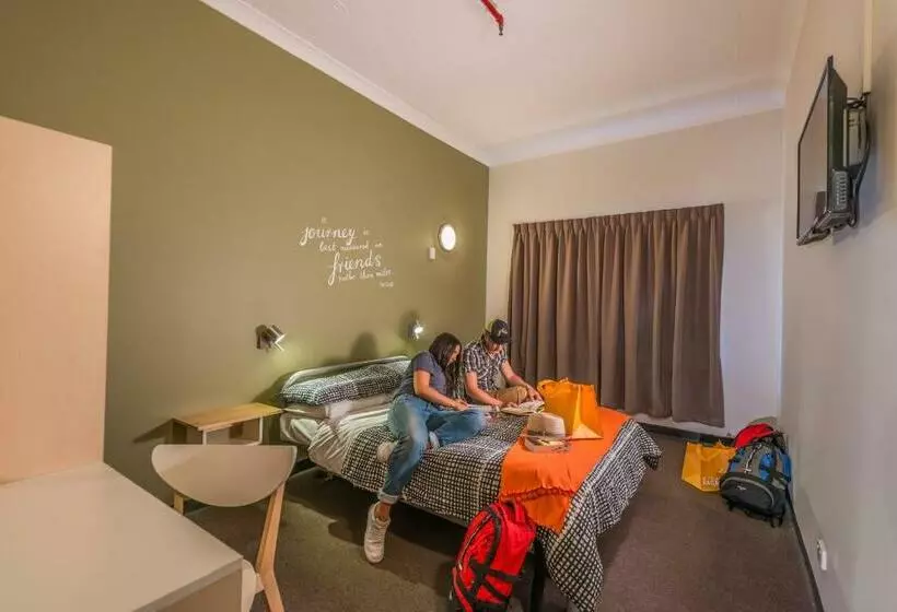 バス共有のスタンダードルーム, Yha Adelaide Central