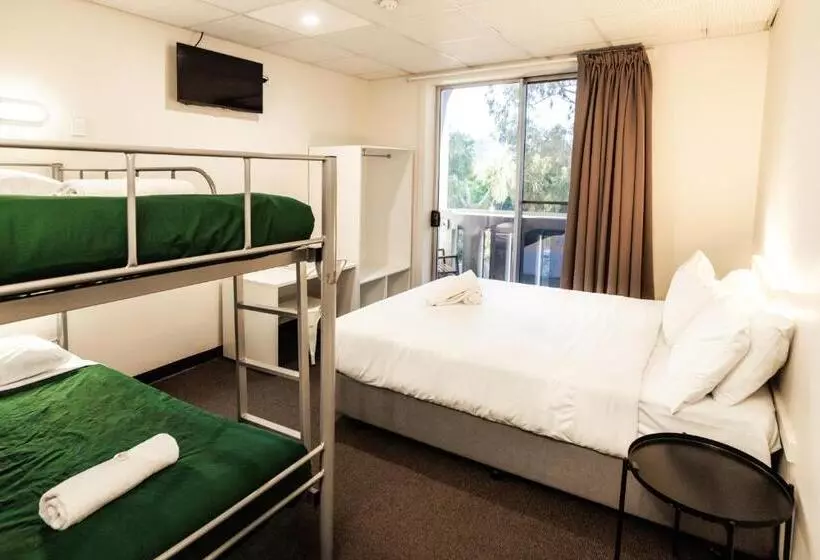 クイーンサイズベッドのスタンダードルーム, Yha Adelaide Central
