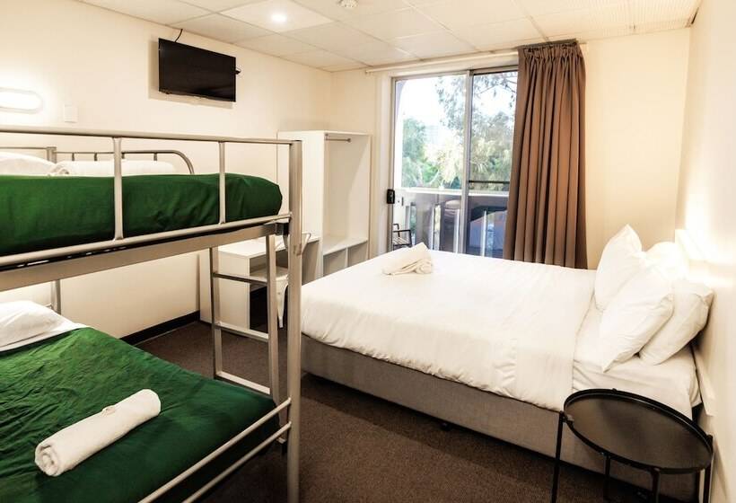 스탠다드 룸 퀸사이즈 침대, Yha Adelaide Central