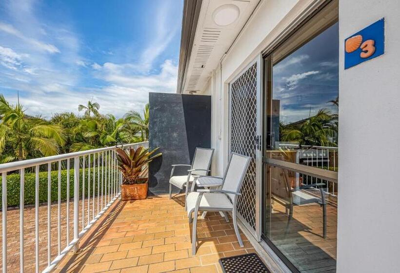 سوئیت با بالکن, Beachcomber Peregian Beach