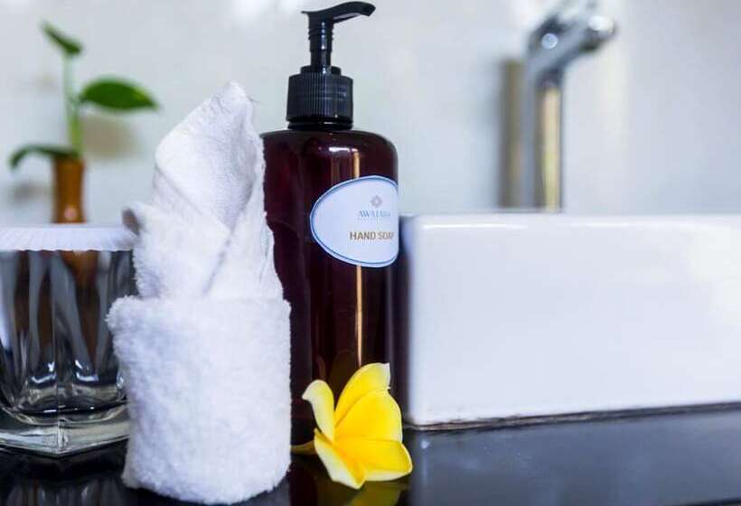 غرفة ديلوكس مطلة على حمام السباحة, Awatara Boutique Resort Ubud